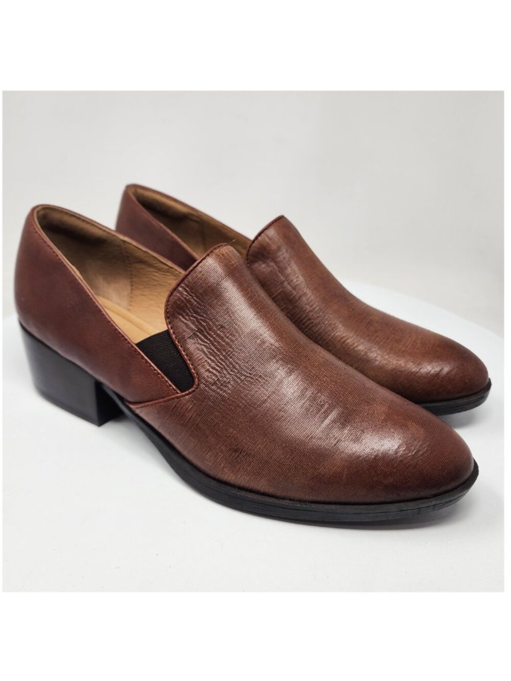 Sofft Velina Heeled Loafer Women 11M Brown Micro-cut Leather Textured Comfort